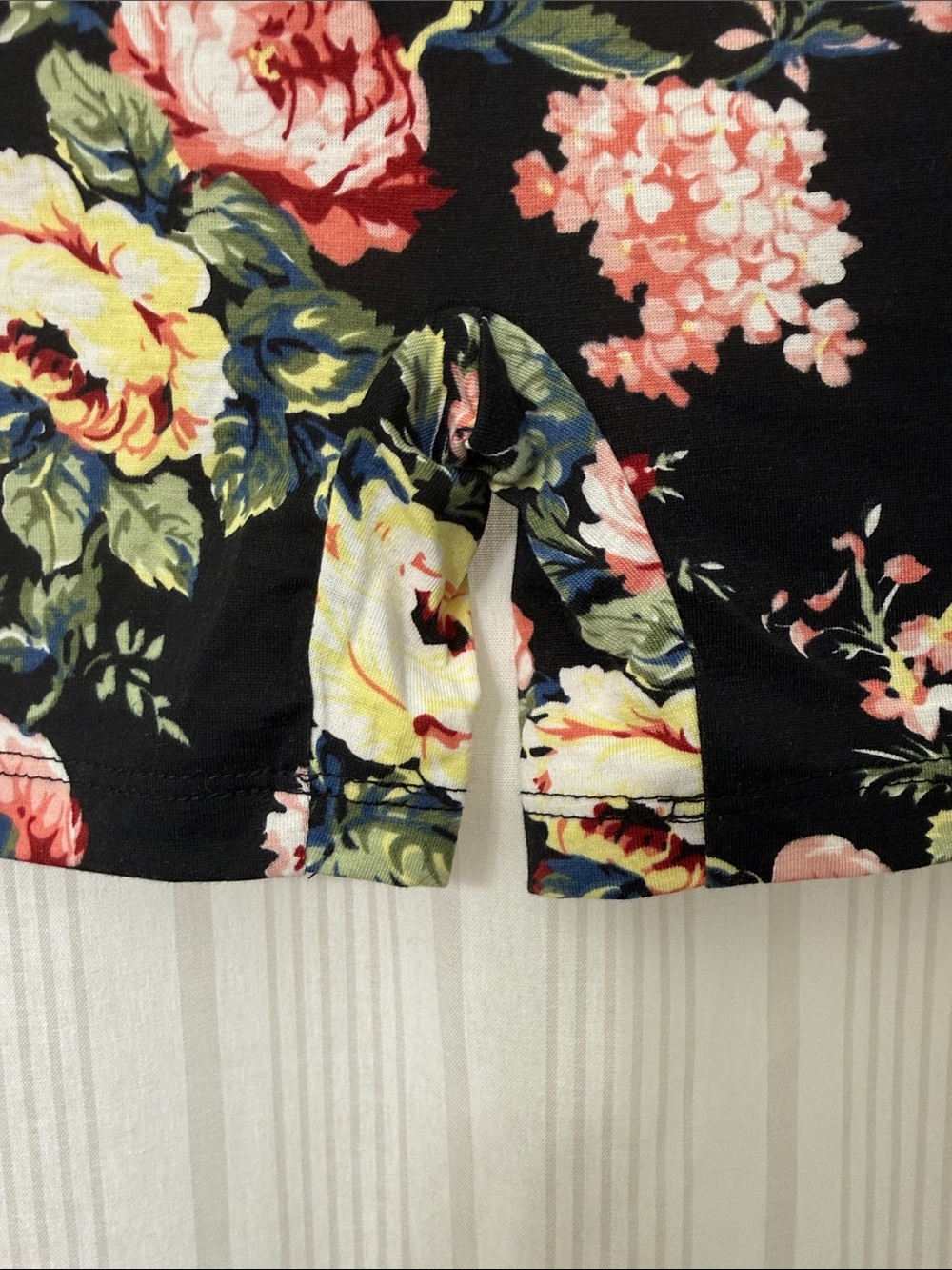 🌈5/$25 BUNDLE! High Waisted Floral Bike Shorts NWOT - Picture 3 of 4